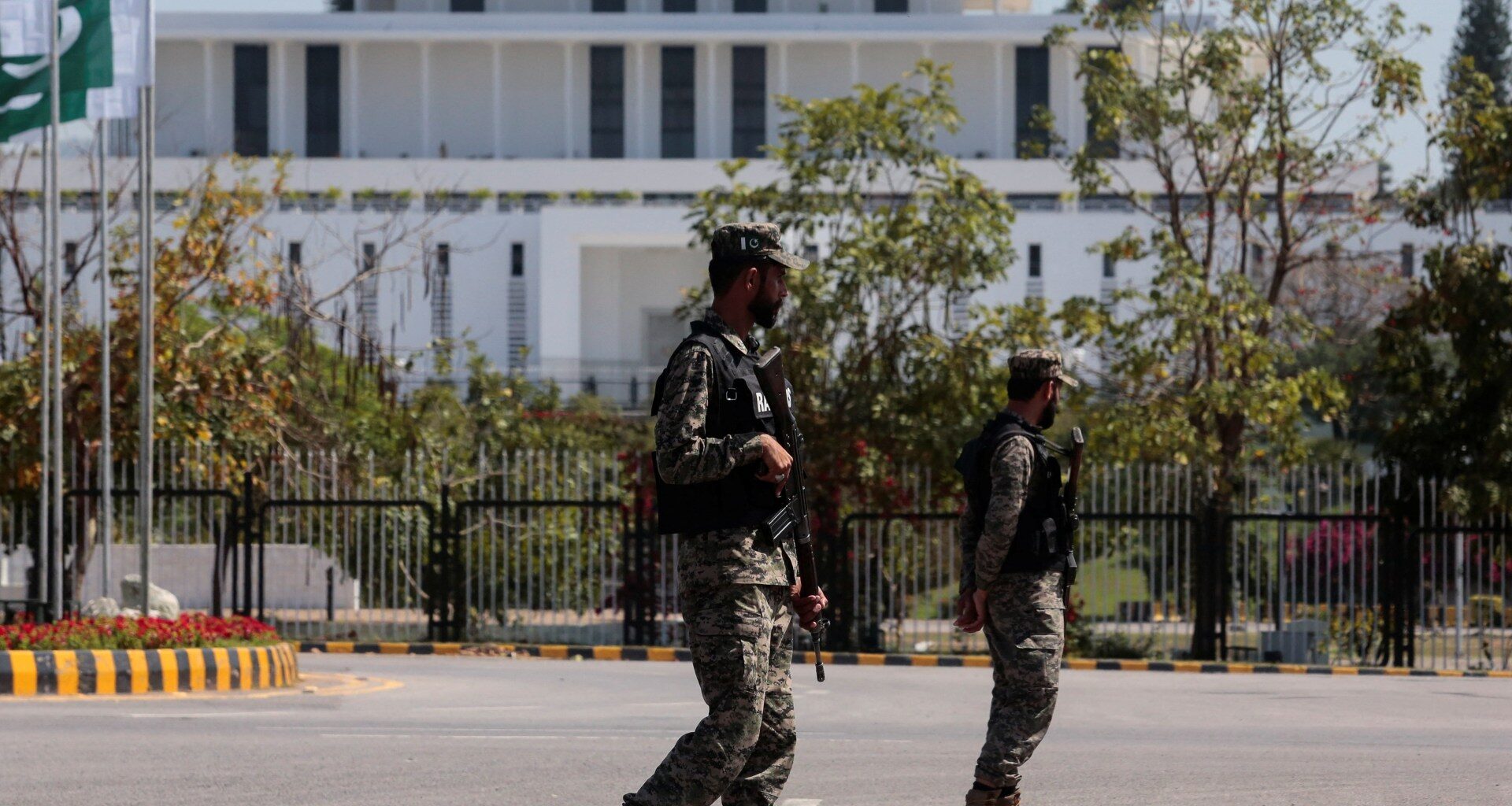 Pakistan sets modest goal for US-Iran summit: A deal to keep talks going | US-Israel war on Iran News