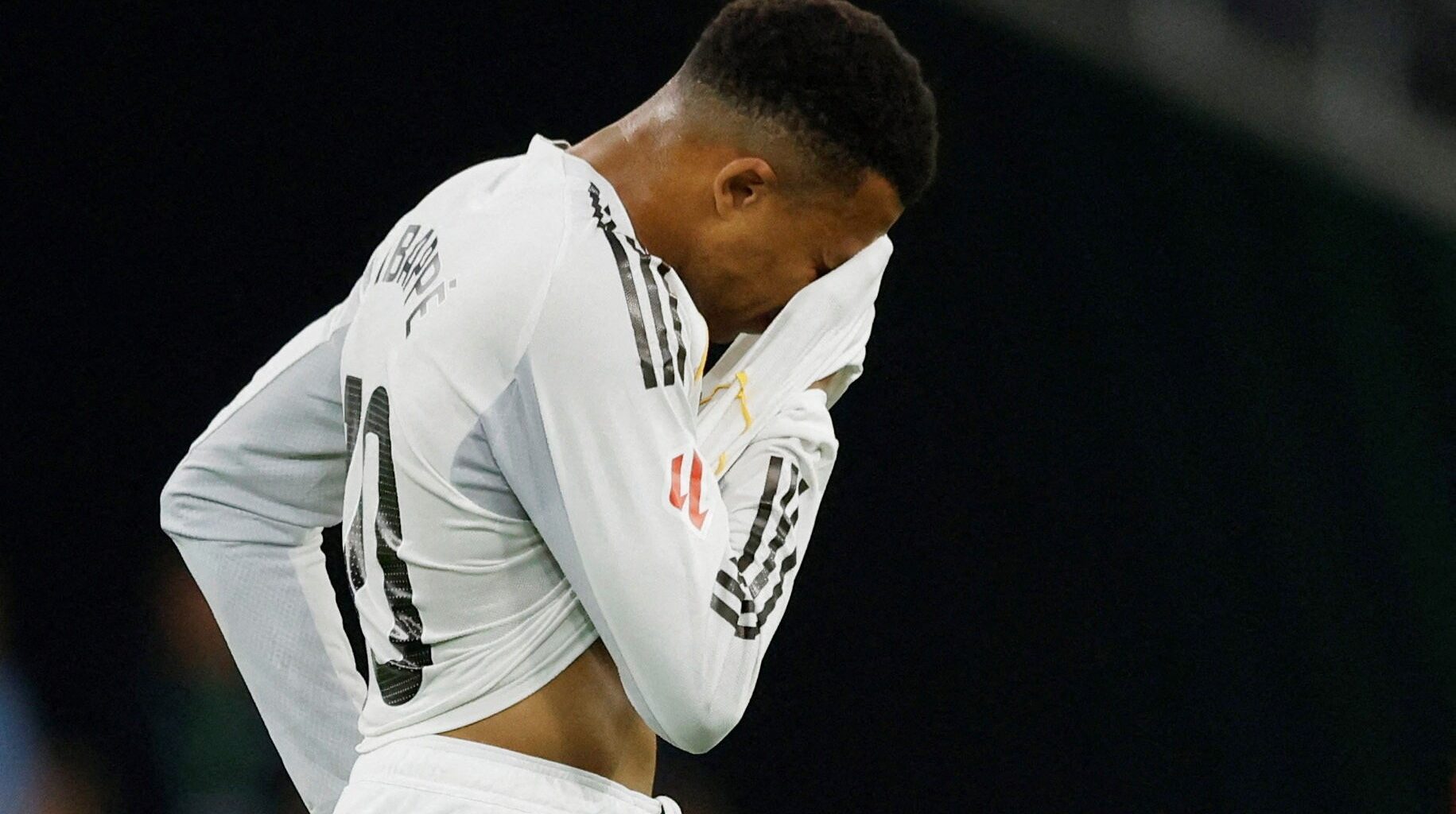 Real Madrid stunned at Betis as Barcelona have chance to move 11 clear | Football News