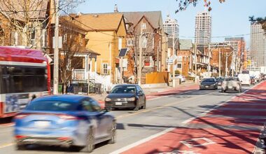How do Toronto's contentious new bus lanes actually affect commute time?