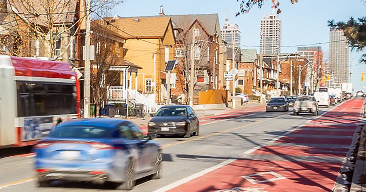 How do Toronto's contentious new bus lanes actually affect commute time?