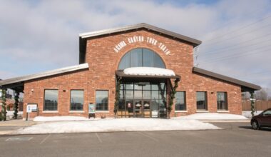 Why did the Agawa Canyon Tour Train suddenly abandon the Canal District?