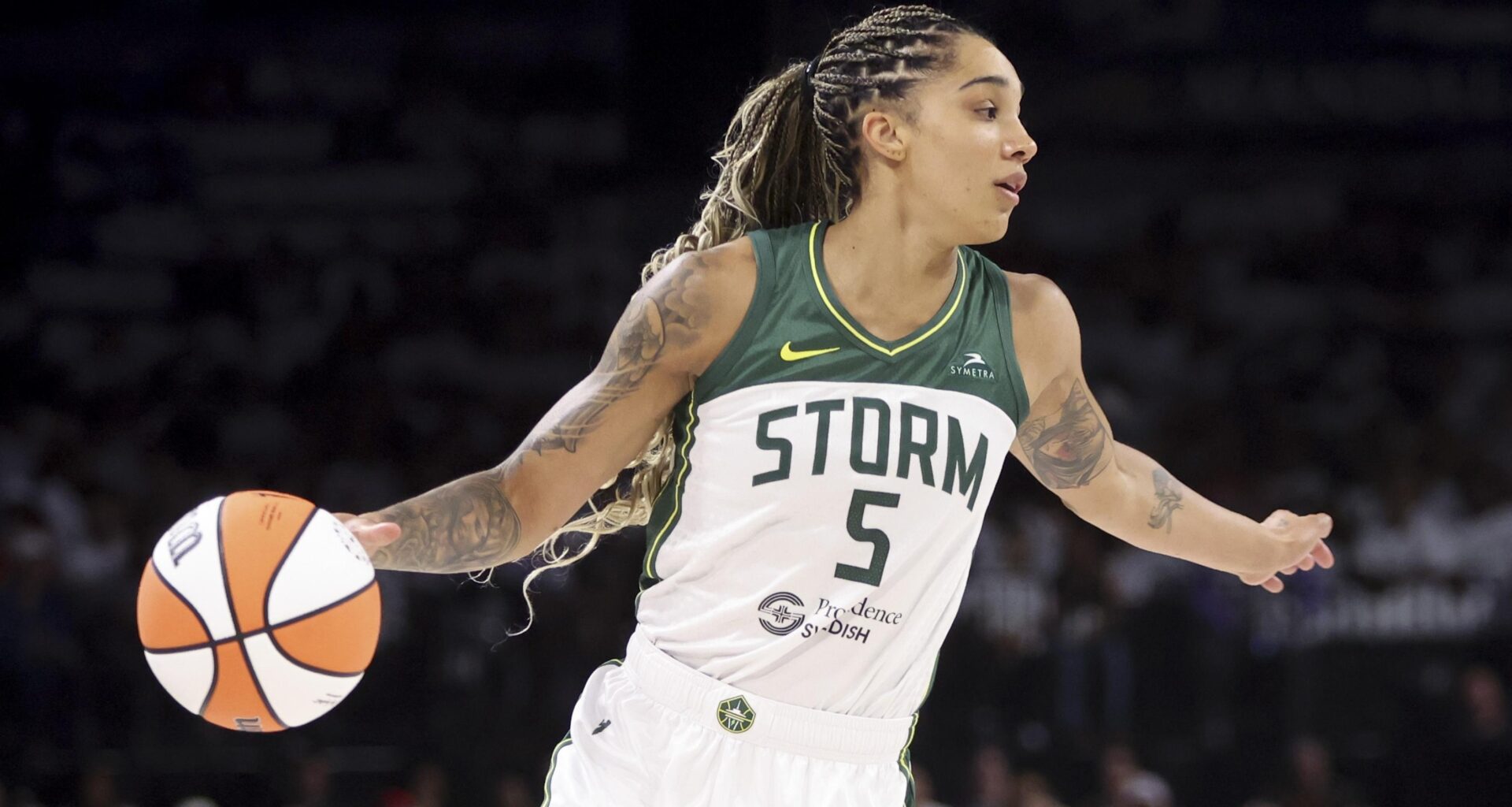 WNBA All-Star Gabby Williams Signs Valkyries Contract, Updated Roster for GS amid 2026 Free Agency