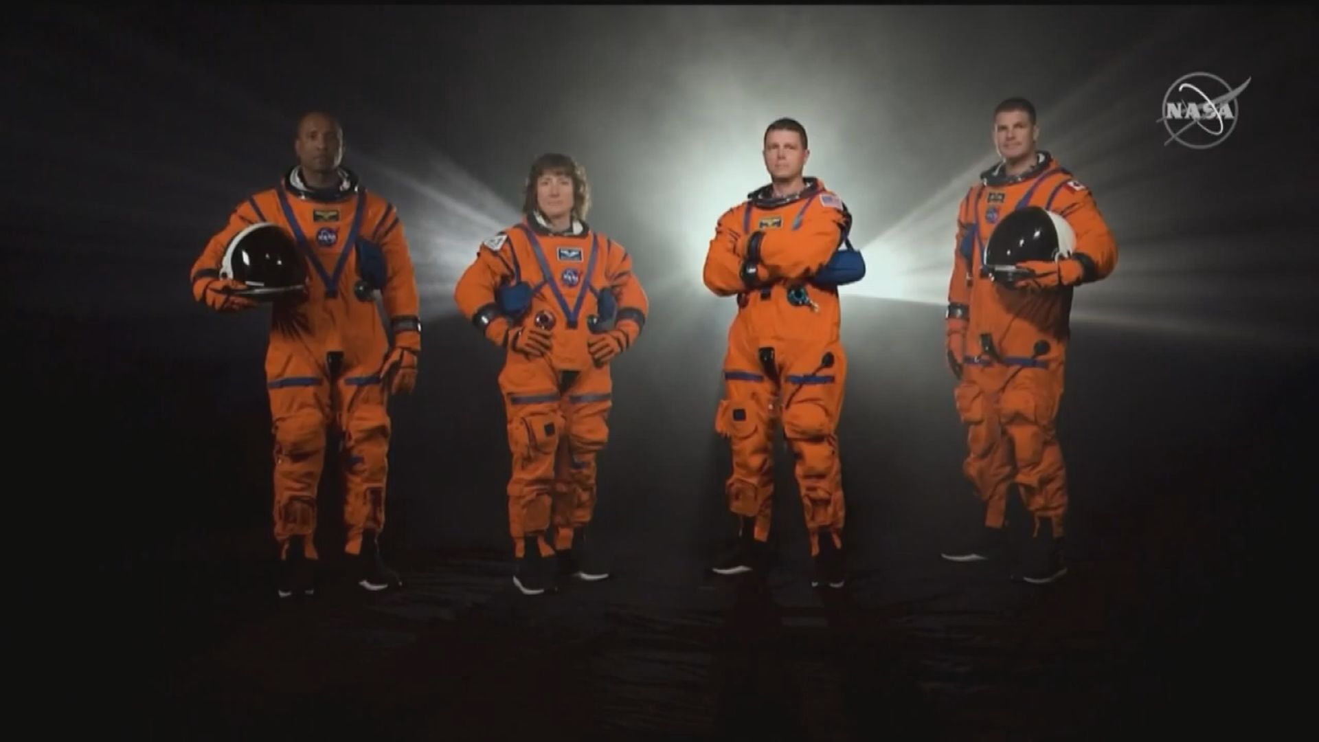 Click to play video: 'Canadians over the moon for Artemis II launch day'