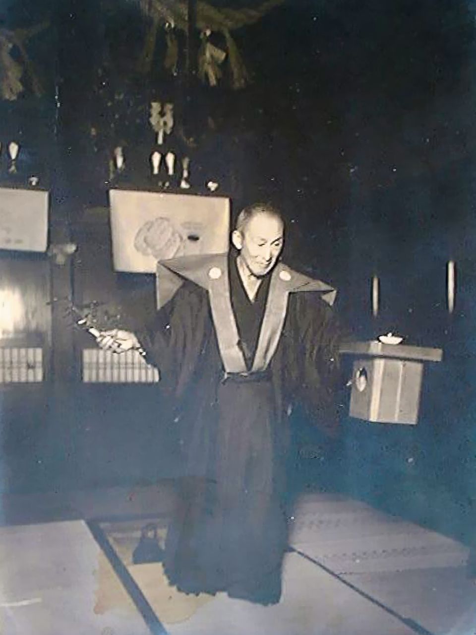 The photo of aenokoto seen by Yanagita for the first time. (Property of the Nomoto family/Courtesy Kikuchi Akira)