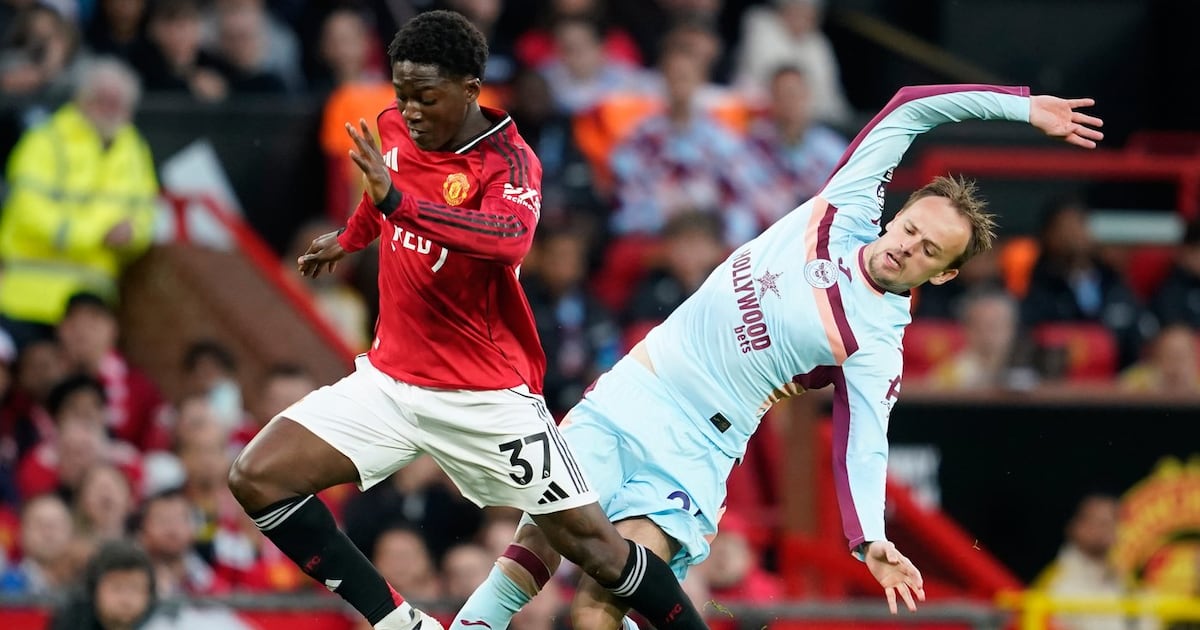 Manchester United midfielder Kobbie Mainoo signs five-year contract
