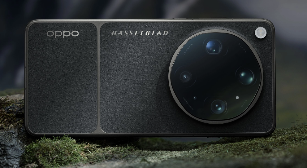 It's a looker, too. | Image by Oppo - The holy trinity of Ultra camera phones for 2026 is now complete. Choose wisely!