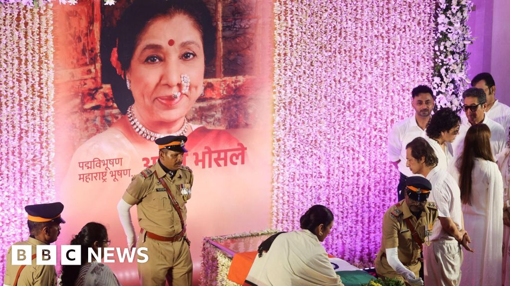 Asha Bhosle, AR Rahman, Shahrukh Khan: Crowds gather ahead of Indian singer's funeral - BBC