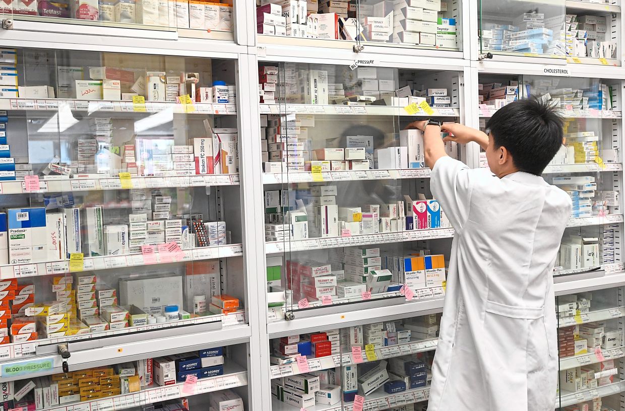 Hunting for the best deals on medicines