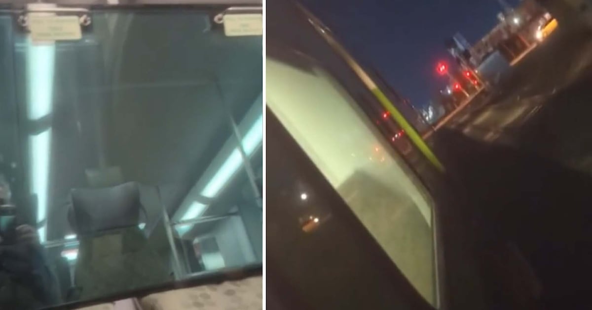 GO Train without window pulled out of service