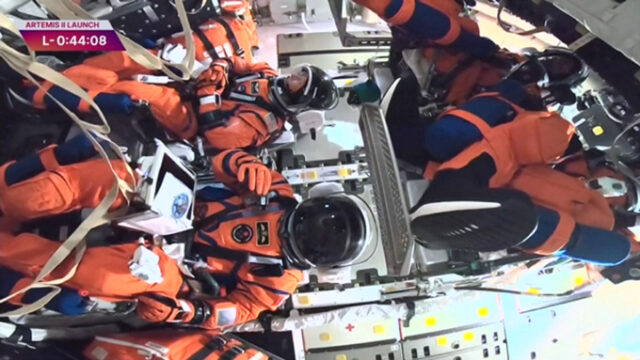 Artemis II, crew