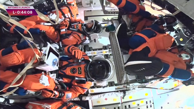 Artemis II, crew