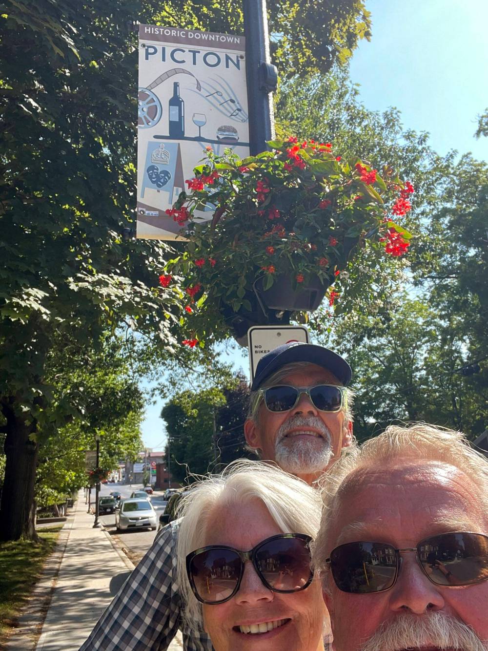 ALLISTER MAINLAND / FREE PRESS
Allister Mainland (front), Viola and Dan (rear) on the hunt for rhubarb-ginger ice cream and affogato al caffè in Picton, Ont.