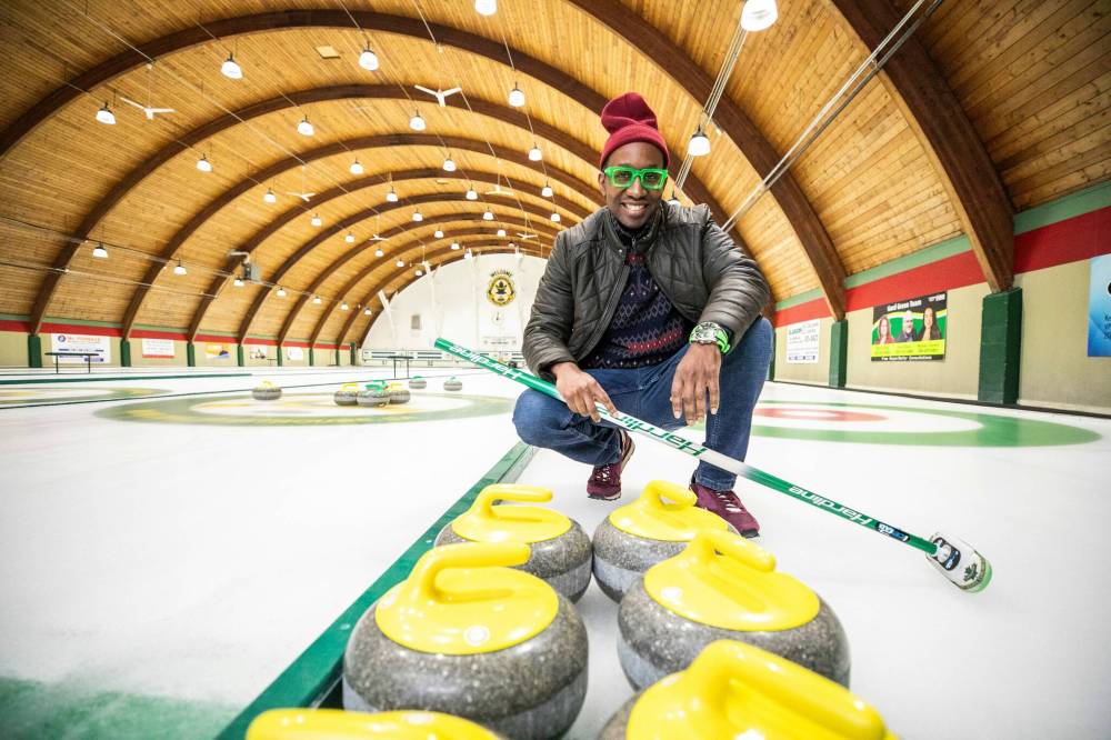 MIKAELA MACKENZIE / FREE PRESS
Cool Sweepings creator and producer Chris Sharpe at the Fort Rouge Curling Club, where the series was filmed. Cool Sweepings is a fictional series about a Jamaican-Canadian curling team based out of Winnipeg.