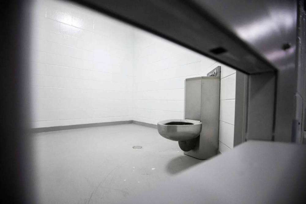 MIKAELA MACKENZIE / FREE PRESS FILES
A room inside the Disraeli Freeway detox facility.