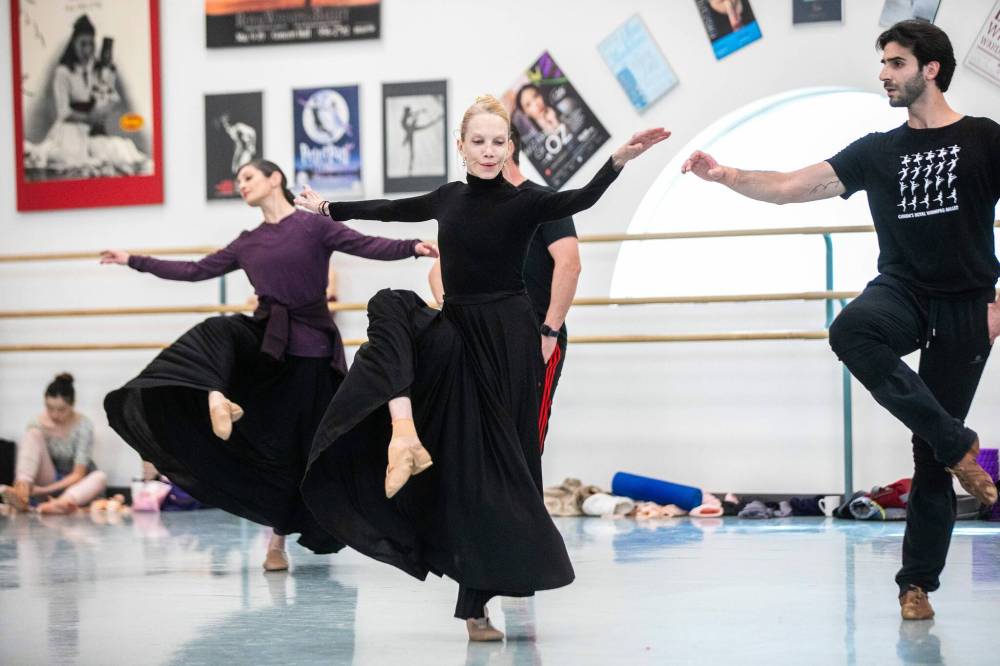MIKAELA MACKENZIE / FREE PRESS
Evelyn Hart dances the role of Winter Woman in The Four Seasons.