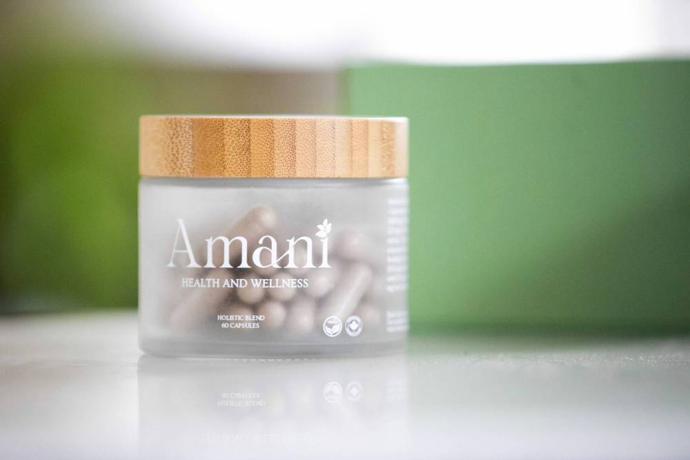 MIKAELA MACKENZIE / FREE PRESS
Cieran O’Hara and Daniel Belokurov’s holistic supplement, Amani.