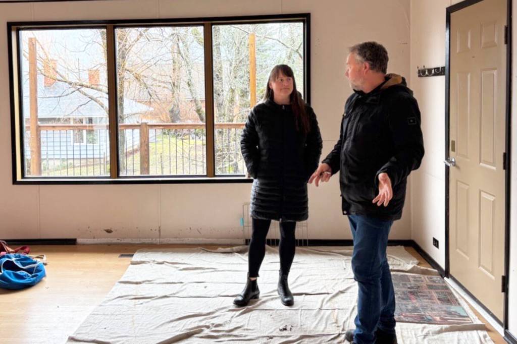 Kootenay Central MLA Brittny Anderson tours Kaslo Community Services&rsquo; House Next Door. (Submitted)