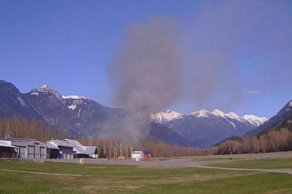 Rancheree Street wildfire sparked on the afternoon of April 7. (Meteorological Observation Camera/ Instagram)
