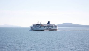 A ferry heads toward the Tsawwassen terminal. (Lauren Collins/Black Press Media)