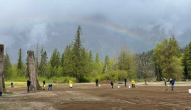 The golfing community came together, with 15 volunteers tending to hole 4 at the Hope Golf and Country Club on Monday (April 13), to prepare it for re-seeding. Other volunteers brought in goodies to keep the work part fed. (Hope Golf and Country Club photo)