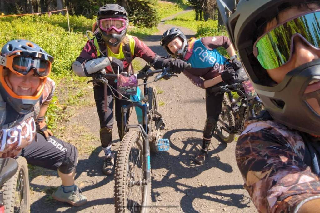 Ladies are ready to rip at the Bombshell Women&rsquo;s Enduro June 20 in Kal Park. (Contributed)