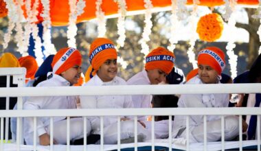 It&rsquo;s all smiles on the Sikh Academy float at Surrey&rsquo;s annual Vaisakhi parade, or Khalsa Day Nagar Kirtan, on Saturday, April 18, 2026. (Anna Burns/ Surrey Now-Leader)