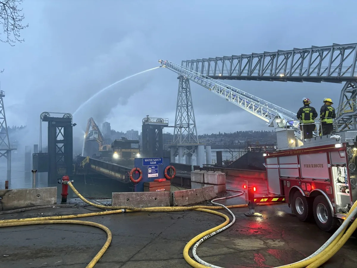 No one injured after a barge fire in Surrey, B.C., sent heavy smoke into air