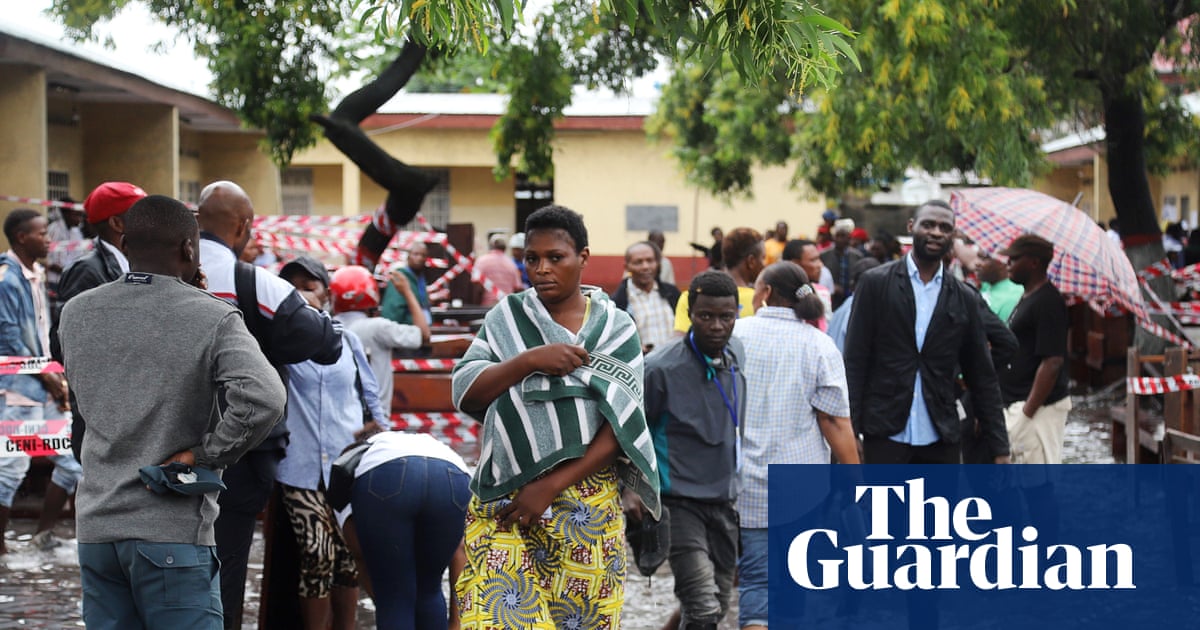 Heatwaves, floods and wildfires pose rising threat to democracy, report finds | Global development