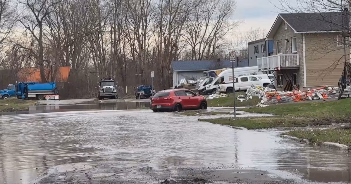 ‘Hope for the best, prepare for the worst:’ Residents along Ottawa River brace for flooding - CTV News