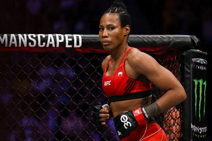 Zarah Fairn, from dance floors to the MMA cage