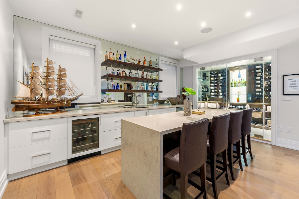 Seller accepts fourth offer for North Toronto home despite it being $498,000 under asking