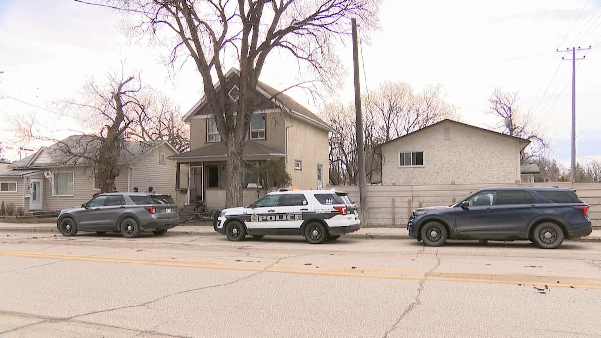 2 men face drug trafficking charges after Elmwood home connected to 30 overdoses, Winnipeg police say