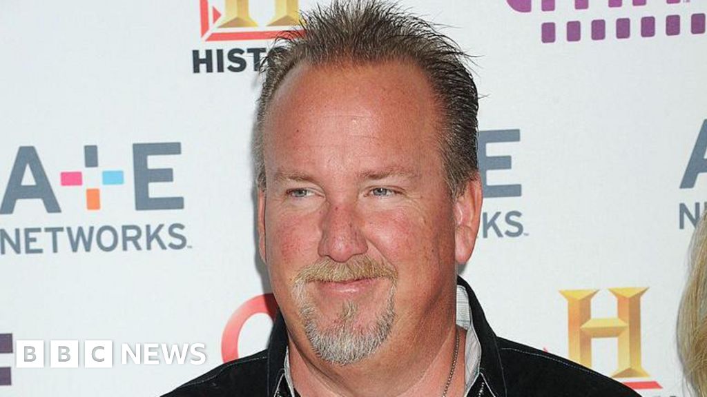'Storage Wars' star Darrell Sheets dies age 67 - reports - BBC