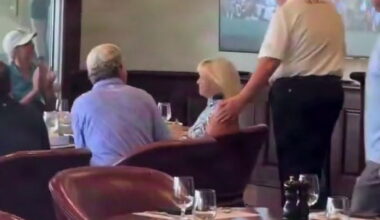 Trump Self-Soothes With Golf as Peace Hopes Fall Apart