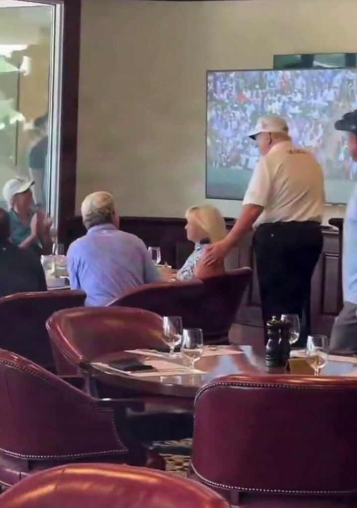 Trump Self-Soothes With Golf as Peace Hopes Fall Apart