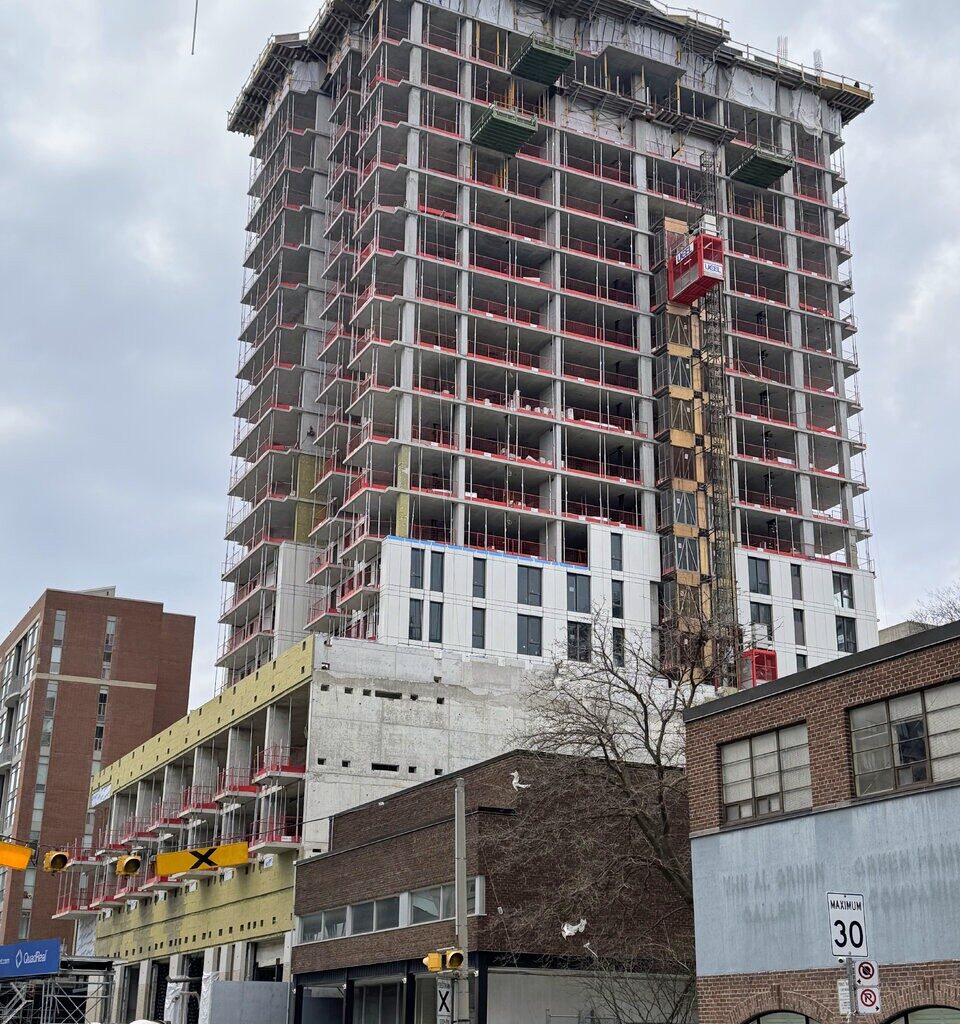 30 Merton Street Rises as Cladding Advances in Davisville Village