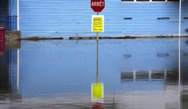 Gatineau homes at risk from rising waters as Ontario, Quebec face flooding concerns