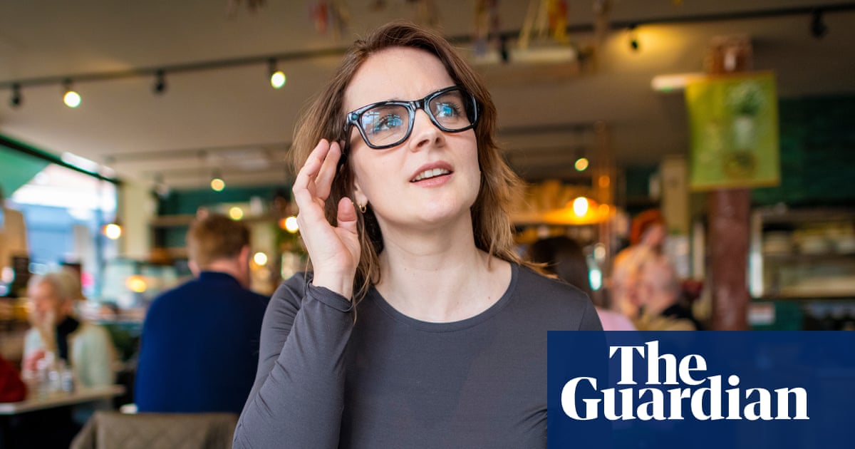 I wore Meta’s smartglasses for a month – and it left me feeling like a creep | AI (artificial intelligence)