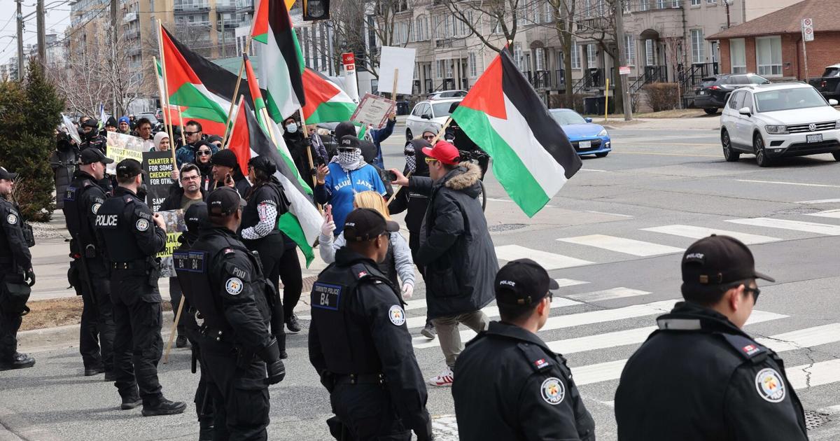 The battle at Bathurst and Sheppard