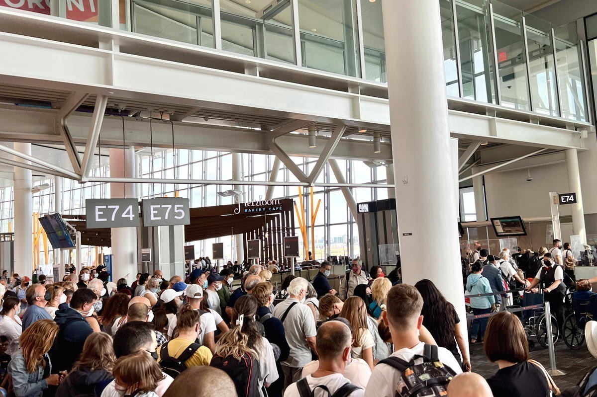 Ottawa moved to relax compensation rules for airlines: report