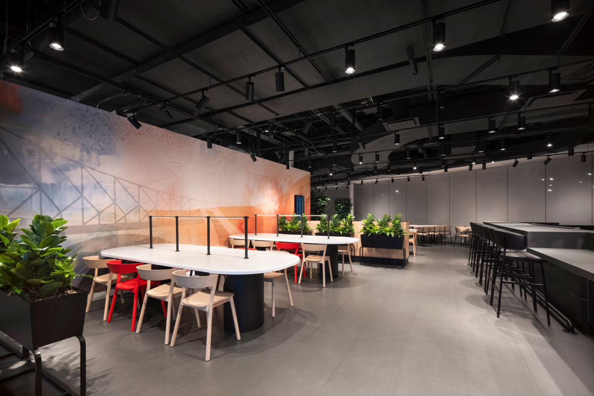 Air Canada opens new Cafés at Vancouver & Montreal airports