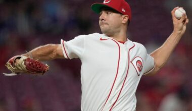 Sal Stewart hits 2 three-run homers, Reds beat Giants 8-3