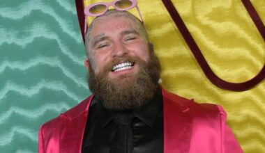 Vocal powerhouse Teddy Swims is performing in Toronto