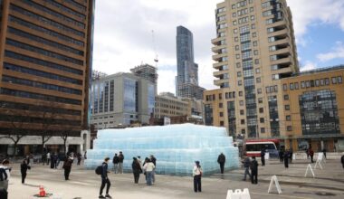 Drake’s ‘Iceman’ sculpture downtown sparks police response as fans hack off chunks, set fire to blocks - Toronto Star