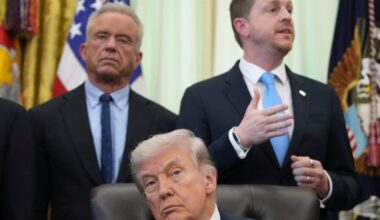 'Two ways of calculating': Trump defends his mathematically impossible calculations on drug prices - Toronto Star