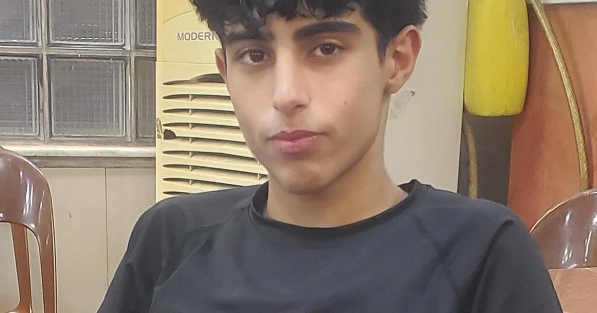 Syrian family that fled violence mourns teen son killed in mall shooting - The Spec