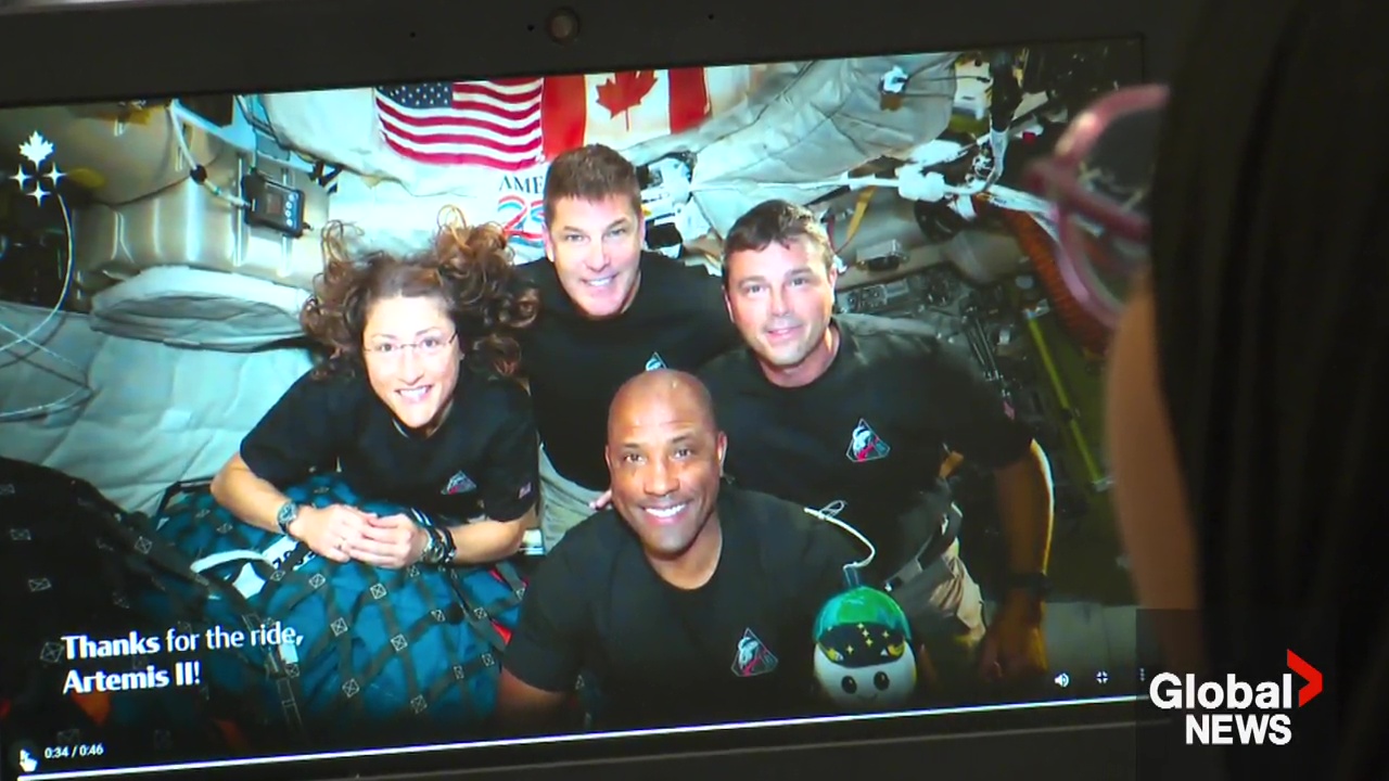 Click to play video: 'Edmonton students write letters to astronaut Jeremy Hansen'