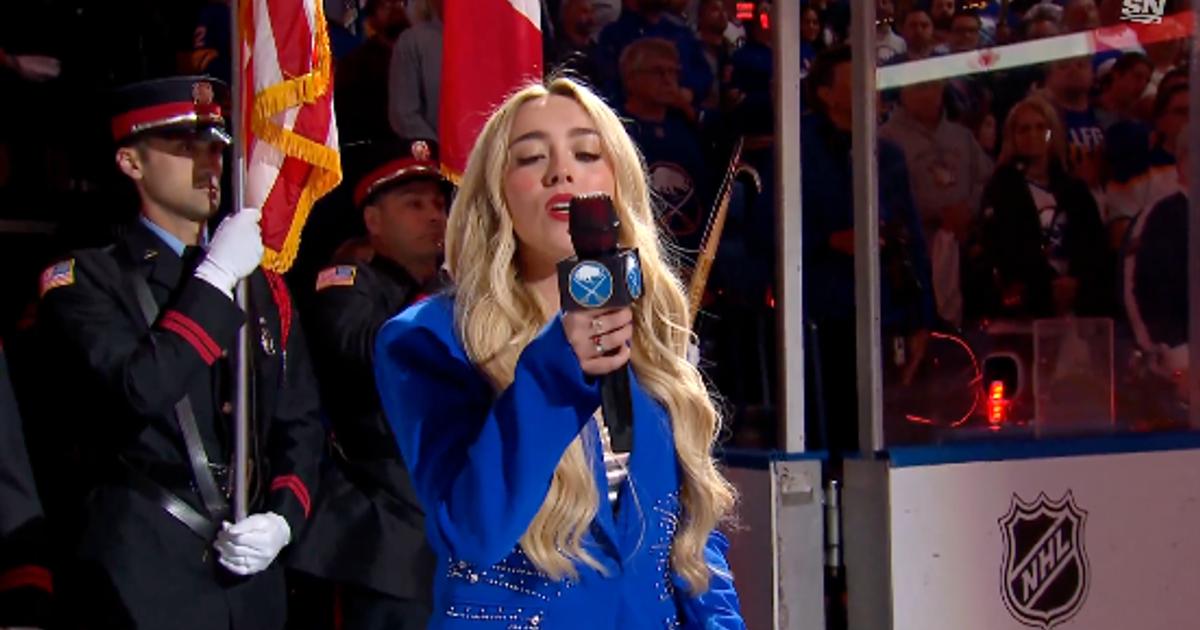 Sabres fans sing 'O Canada' loudly and proudly after singer's microphone cuts out