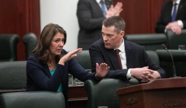 Alberta sticking to its gas tax formula as Ottawa announces cut amid high prices