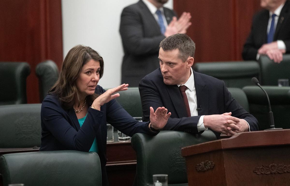 Alberta sticking to its gas tax formula as Ottawa announces cut amid high prices